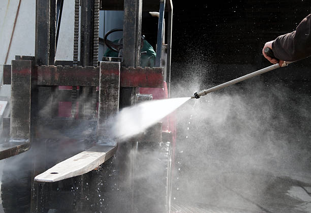 Best Patio and Deck Pressure Washing  in Fullerton, CA